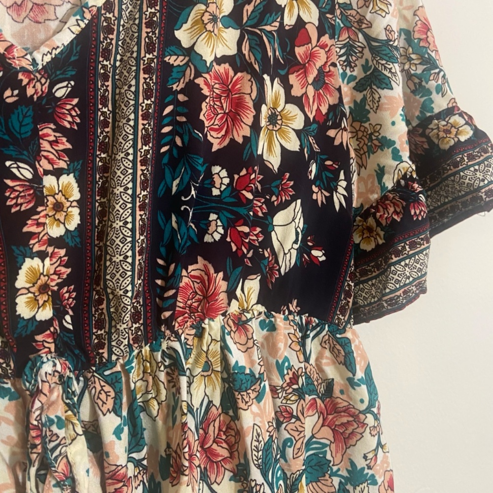 Bohemian Floral Print VNeck Maxi dress Short sleeve Size Large - Picture 3 of 7